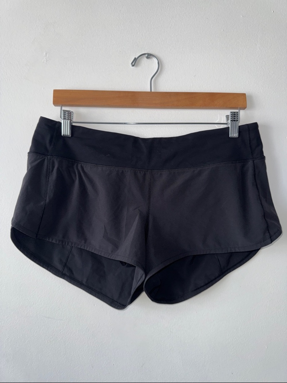 Lululemon Speed Up Shorts